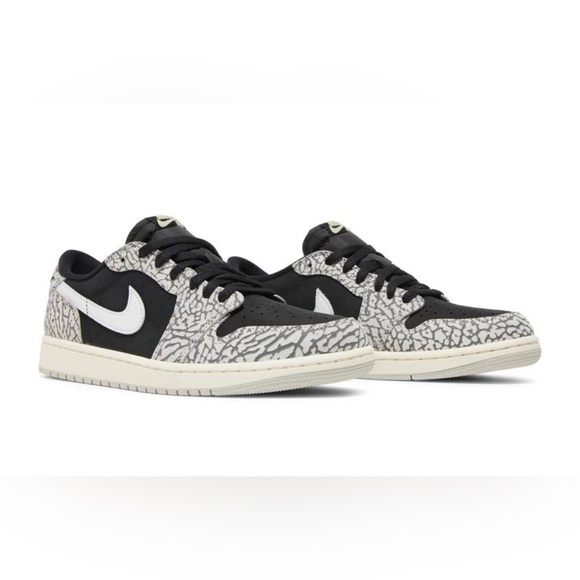 Air Jordan 1 Retro Low OG Black Cement